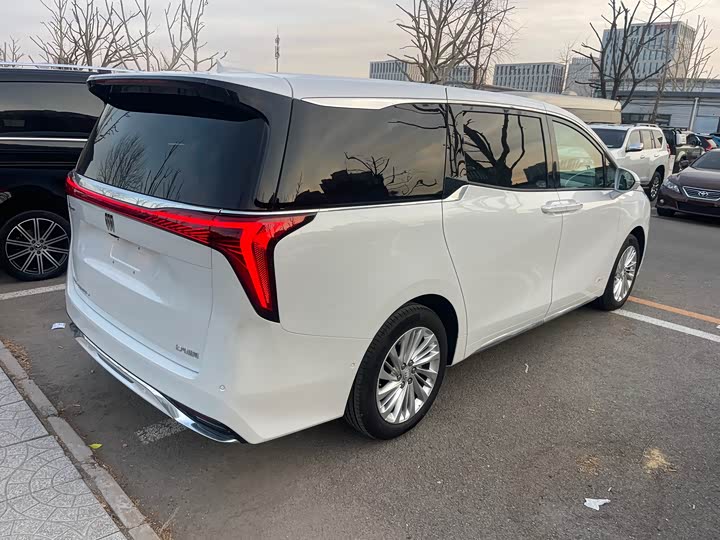 Buick GL8 Century 2025 2025款 2.0T 七座蕴世版