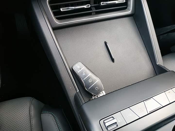 BYD Qin L 2026 2026款 DM-i 128KM领先型