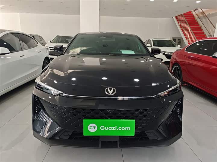 Changan UNI-V 2024 2024款 1.5T 尊贵型