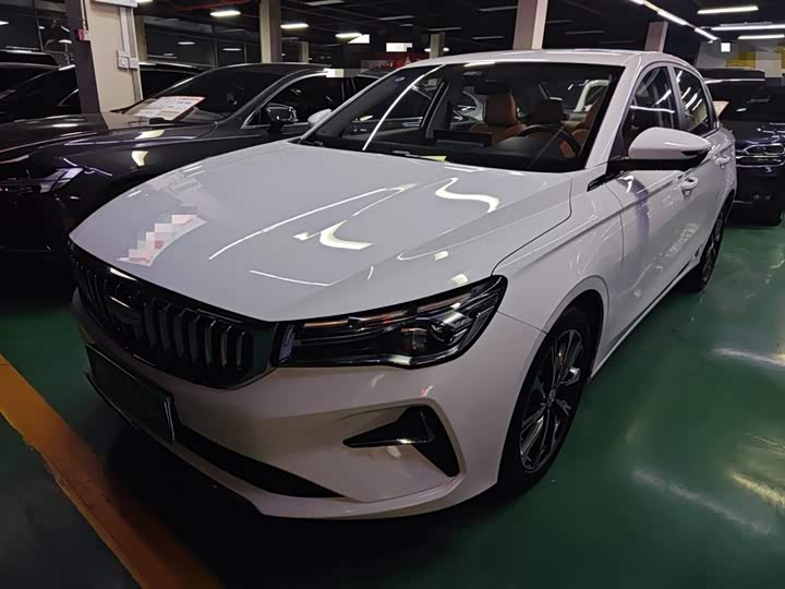 Geely Emgrand 2025 2025款 第4代 1.5L CVT旗舰型