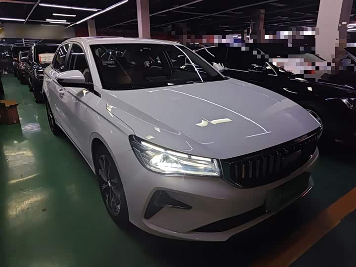 Geely Emgrand 2025 2025款 第4代 1.5L CVT旗舰型
