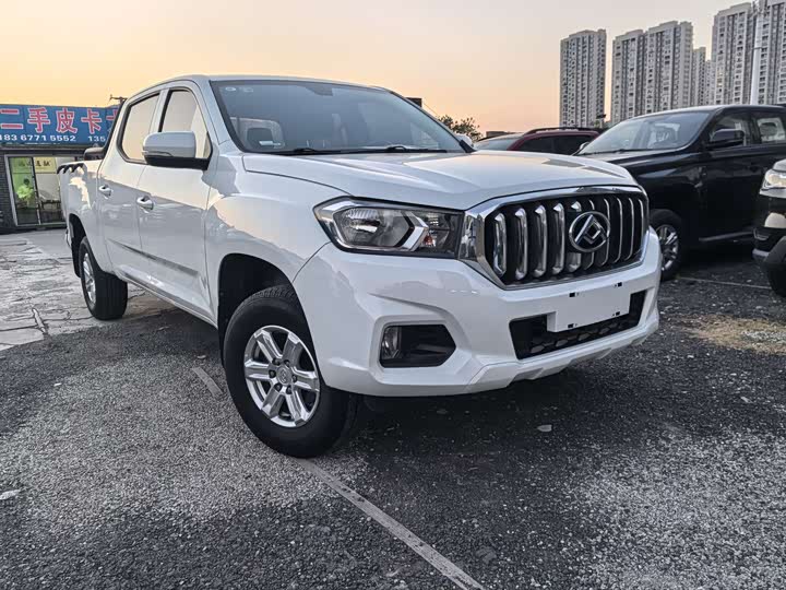 Maxus T60 2022 2022款 五周年纪念版 2.0T柴油手动两驱高底盘舒适版长厢