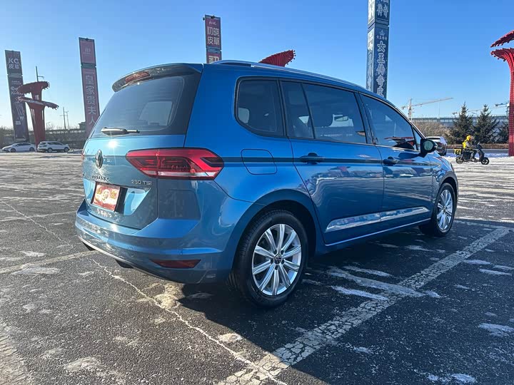 Volkswagen Touran L 2021 2021款 途安L 280TSI DSG舒适版 7座