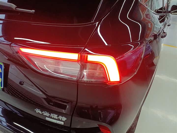 Ford Escape 2020 2020款 EcoBoost 245 两驱耀享款