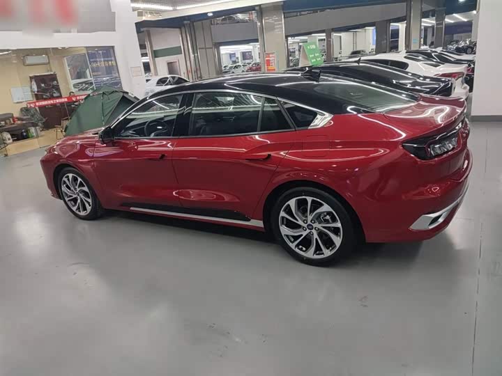 Ford Mondeo 2025 2025款 2.0T EcoBoost 至尊型
