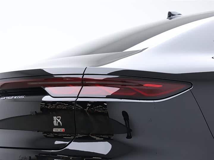 BYD Han 2025 2025款 DM-i 智驾版 125KM激光雷达旗舰型