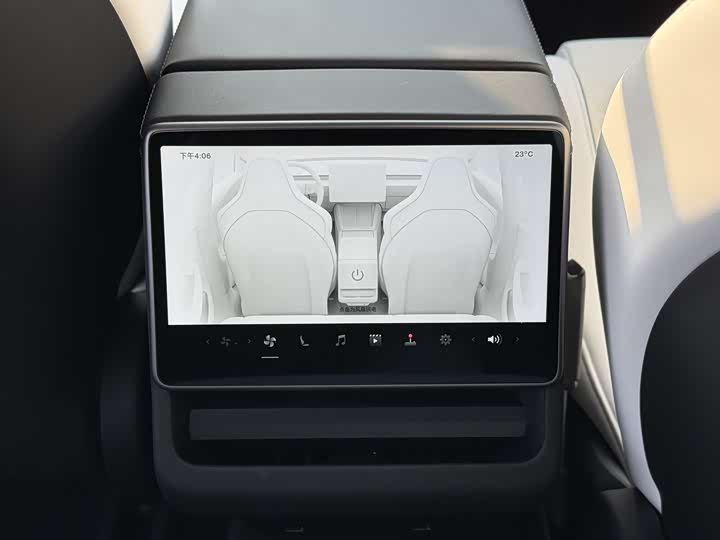 Tesla Model 3 2024 2024款 高性能全轮驱动版