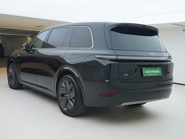 LiXiang L9 2025 2025款 Ultra 智能焕新版