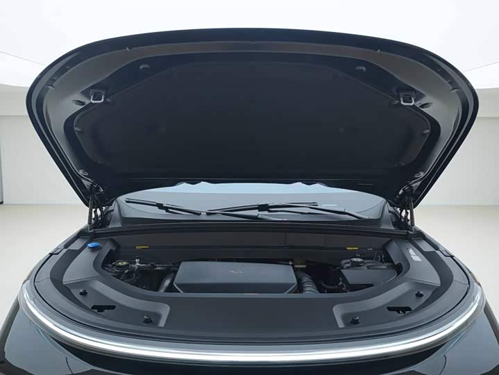 LiXiang L9 2025 2025款 Ultra 智能焕新版