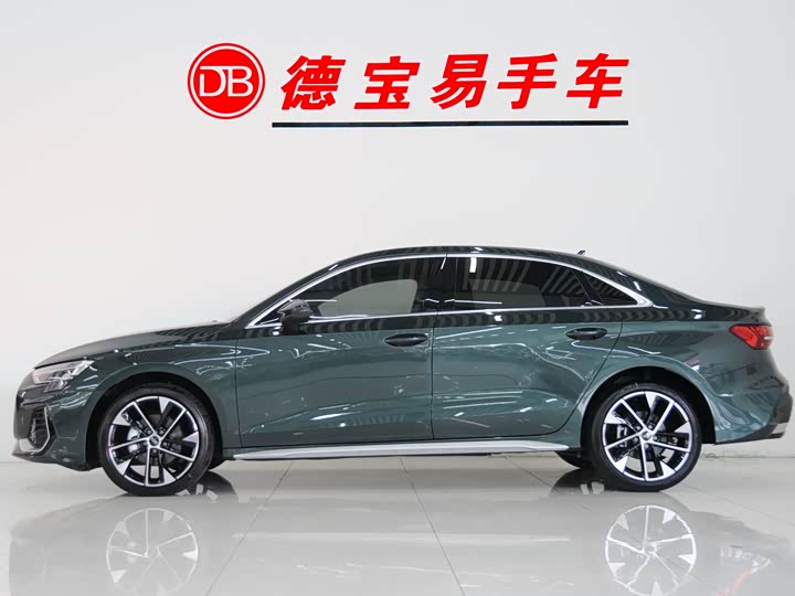 Audi A3 2025 2025款 A3L Limousine 35TFSI 飞驰尊享型