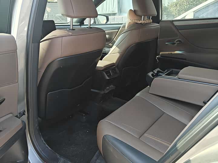 Lexus ES 2025 2025款 200 臻享版