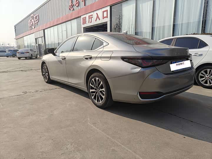 Lexus ES 2025 2025款 200 臻享版
