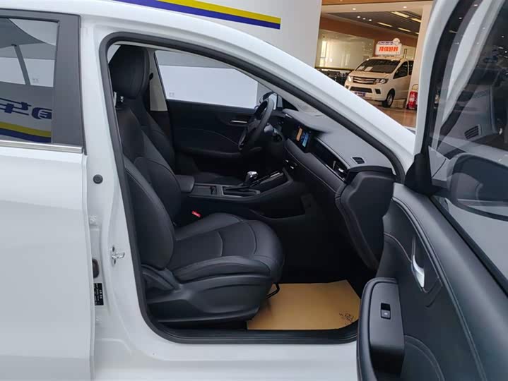 Roewe i5 2023 2023款 1.5L CVT豪华版