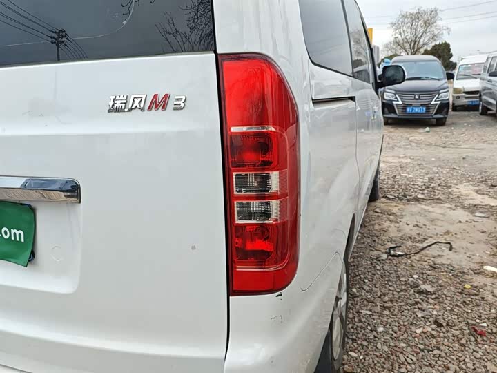 JAC Refine M3 2023 2023款 1.8L 7/8座智联版