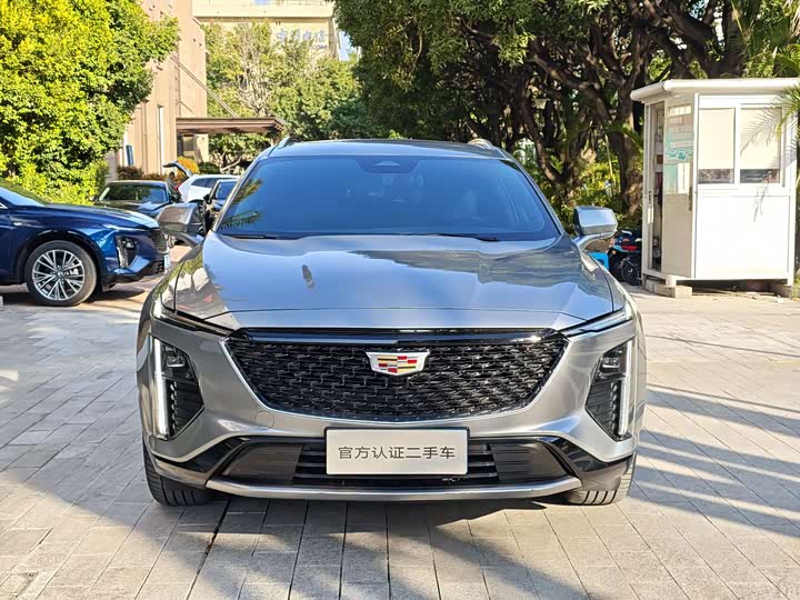 2023 Cadillac GT4