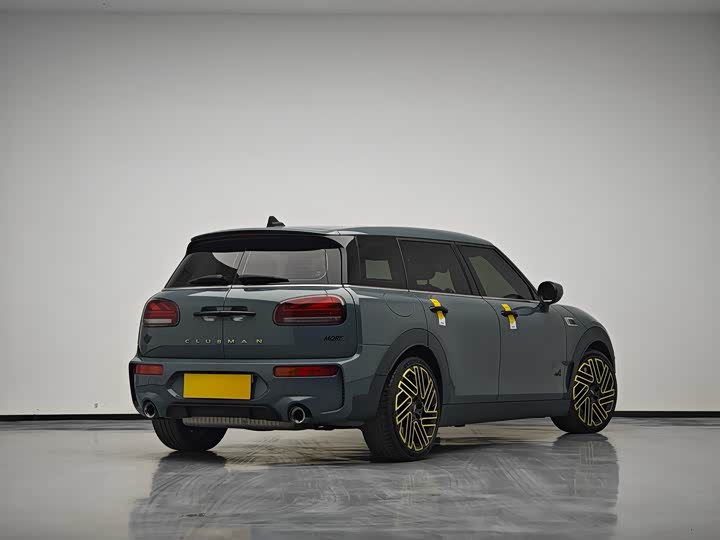 Mini Clubman JCW 2023 2023款 2.0T JOHN COOPER WORKS 自在特别版