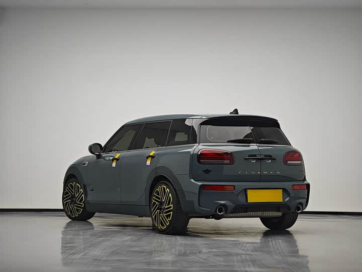 Mini Clubman JCW 2023 2023款 2.0T JOHN COOPER WORKS 自在特别版