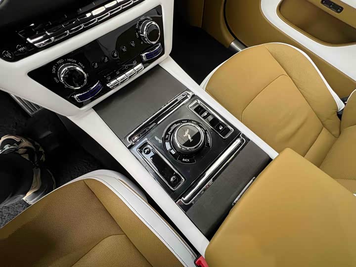 Rolls-Royce Spectre 2024 2024款 标准型