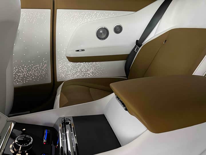 Rolls-Royce Spectre 2024 2024款 标准型