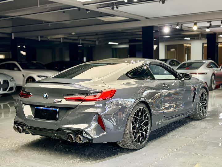 BMW M8 2022 2022款 M8 双门轿跑车 雷霆版