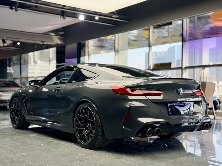 BMW M8 2022 2022款 M8 双门轿跑车 雷霆版