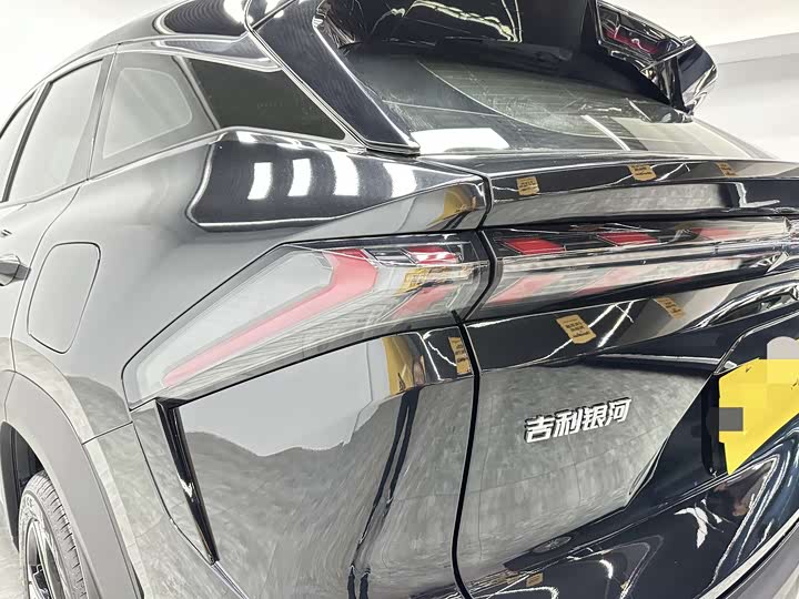 Geely Galaxy L7 2025 2025款 EM-i 115km 探索版