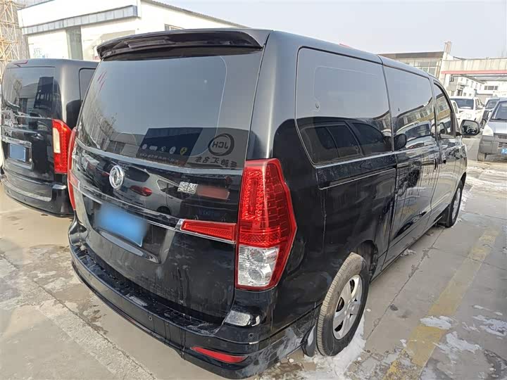 Dongfeng Forthing Lingzhi Plus 2021 2021款 2.0L 手动舒适型 7座