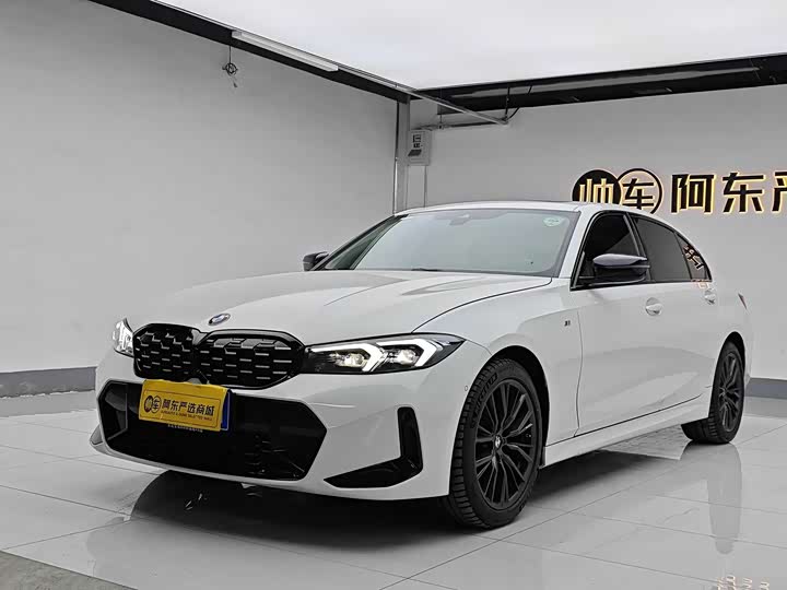 BMW 3 Series 2024 2024款 325i M运动曜夜套装