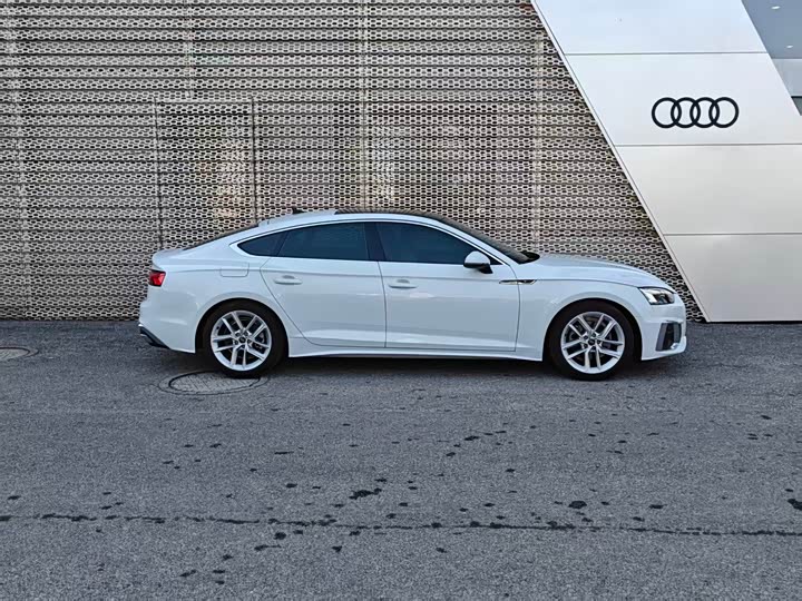 Audi A5 2024 2024款 Sportback 40 TFSI 时尚动感型
