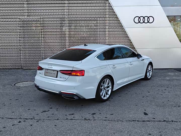 Audi A5 2024 2024款 Sportback 40 TFSI 时尚动感型
