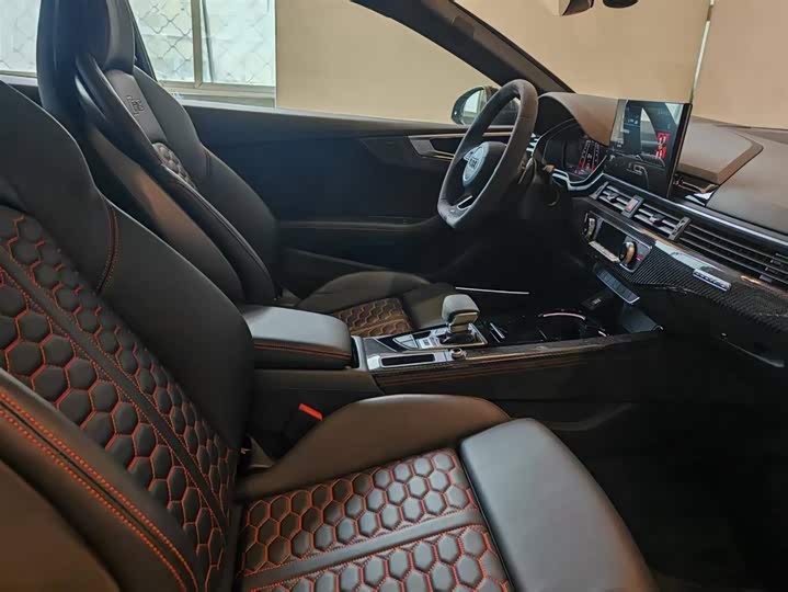 Audi RS 5 2024 2024款 RS 5 2.9T Coupe 燃擎版