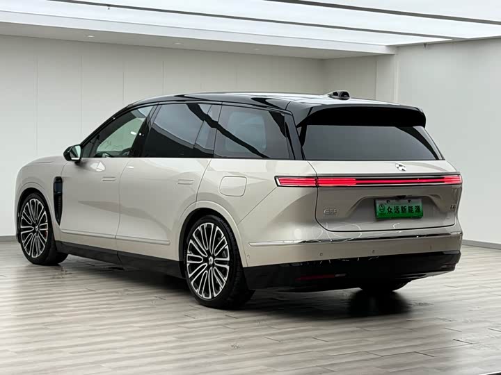 Nio ES8 2026 2026款 六座行政签名版