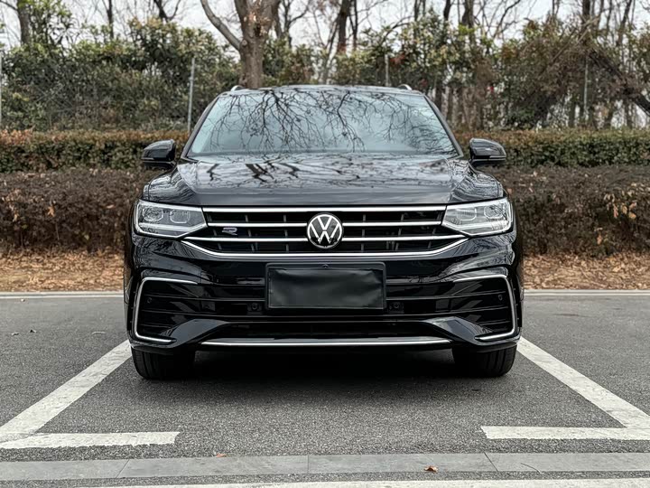 Volkswagen Tiguan L Pro 2025 2025款 出众款 330TSI 自动两驱R-Line龙耀版