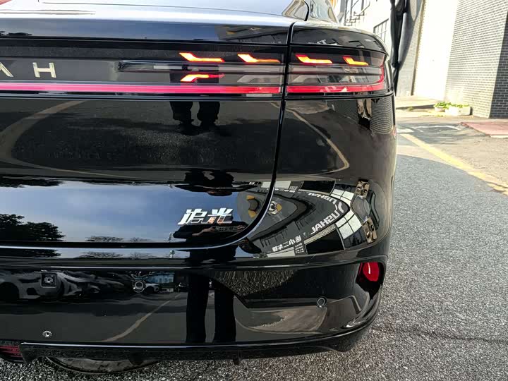 Voyah Passion 2024 2024款 PHEV 四驱超长续航旗舰版