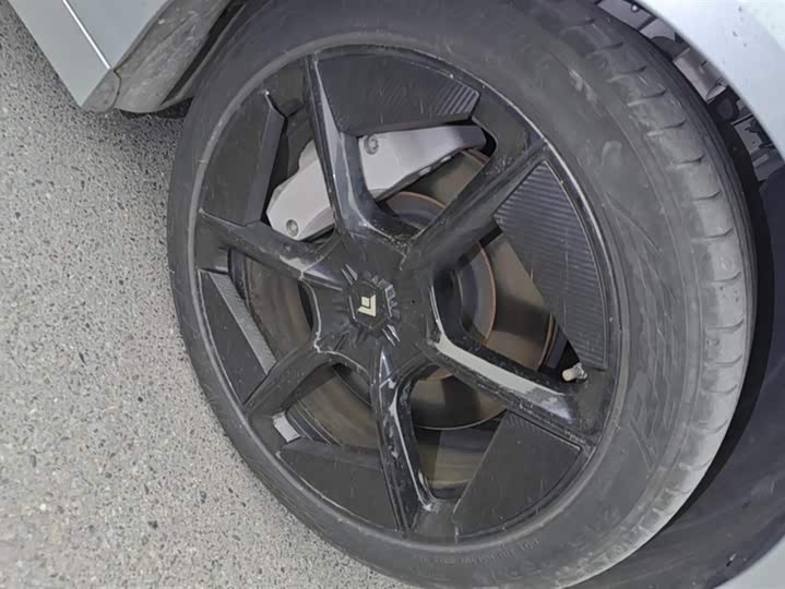 GAC Hyptec GT 2023 2023款 710后驱超充版