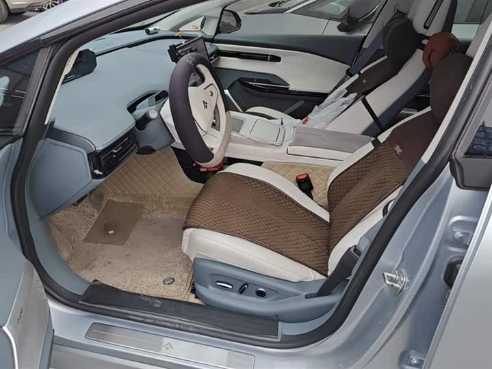 GAC Hyptec GT 2023 2023款 710后驱超充版