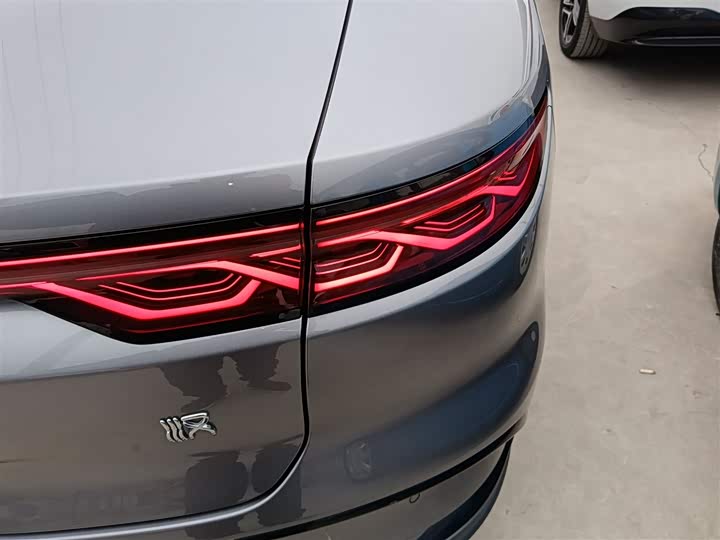 BYD Han 2025 2025款 DM-i 125KM精英型