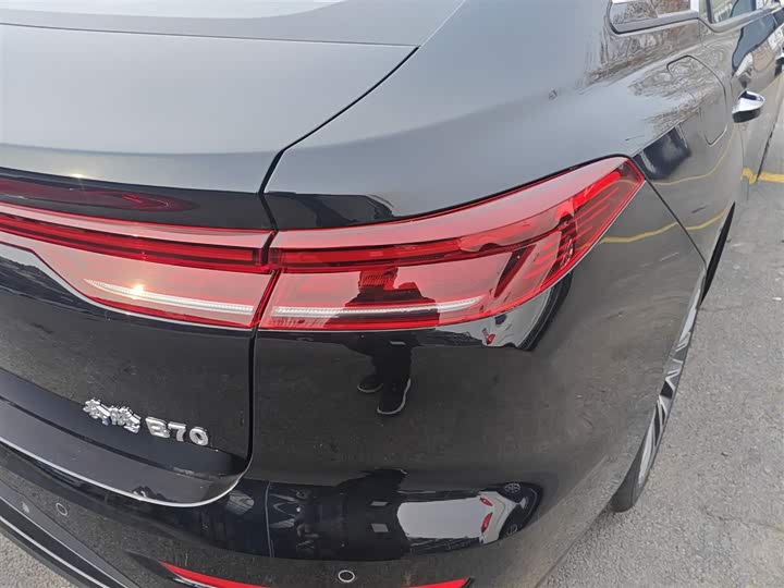 Bestune B70 2024 2024款 龙腾版 1.5T 领创型