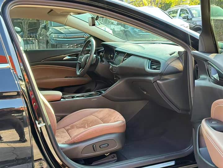 Buick Regal 2024 2024款 28T 纵享版