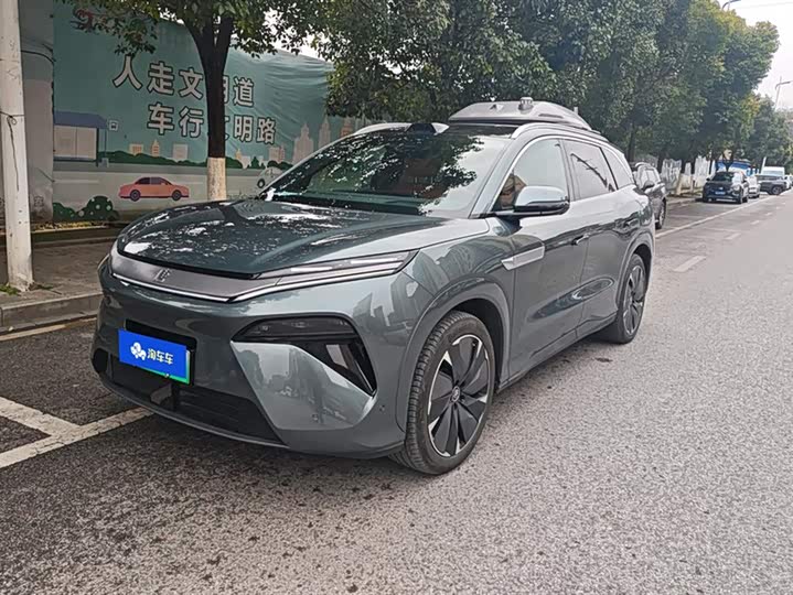 2025 BYD Tang L