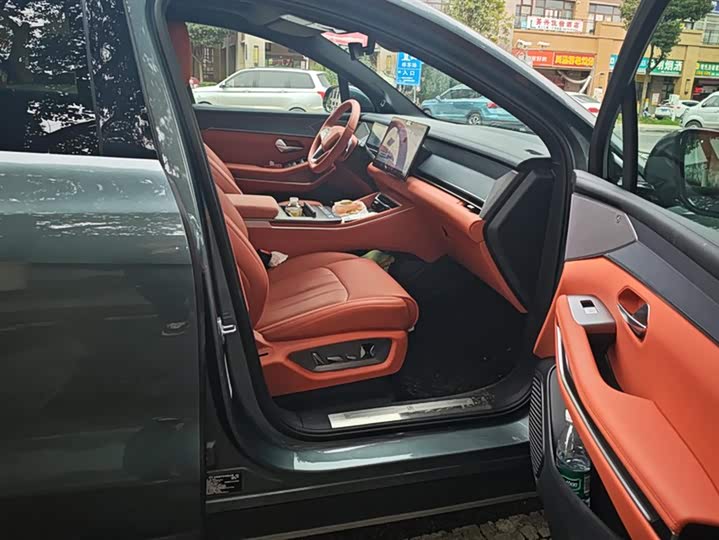 BYD Tang L 2025 2025款 DM 175KM无人机玩家版