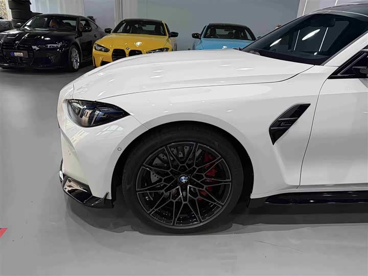 BMW M3 2024 2024款 M3四门轿车 M xDrive 雷霆版