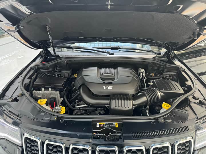 Jeep Grand Cherokee 2021 2021款 3.0L 80周年纪念版