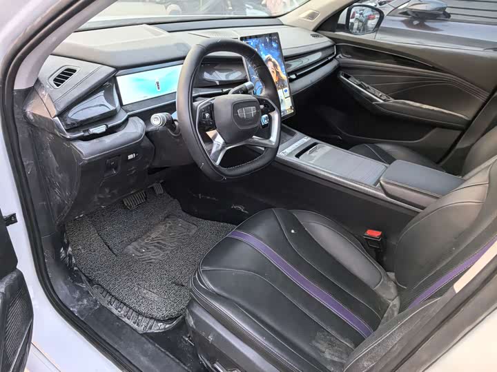 Geely Preface L 2024 2024款 油混 1.5TD 星云版