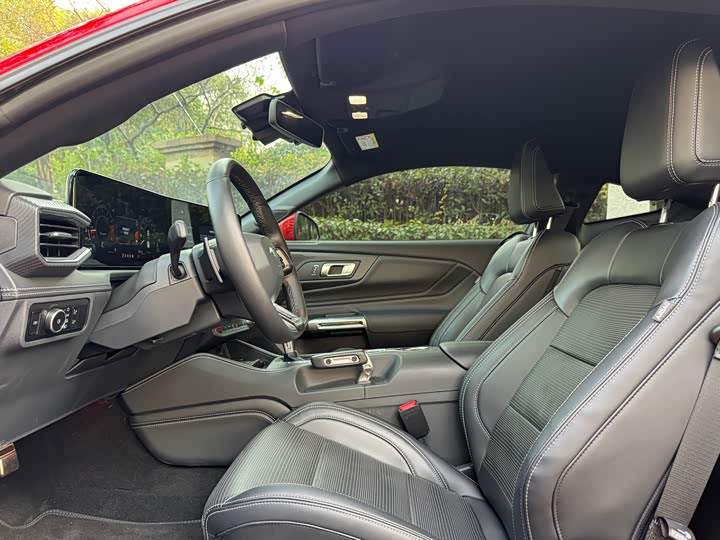Ford Mustang 2024 2024款 2.3T EcoBoost 硬顶性能版