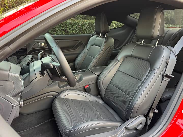 Ford Mustang 2024 2024款 2.3T EcoBoost 硬顶性能版