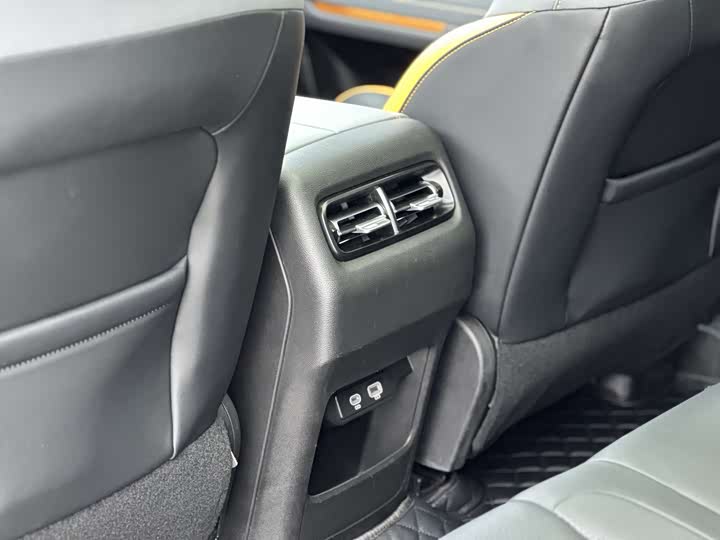 BAIC Beijing BJ40 2024 2024款 2.0T 全新城市猎人版 至尊型