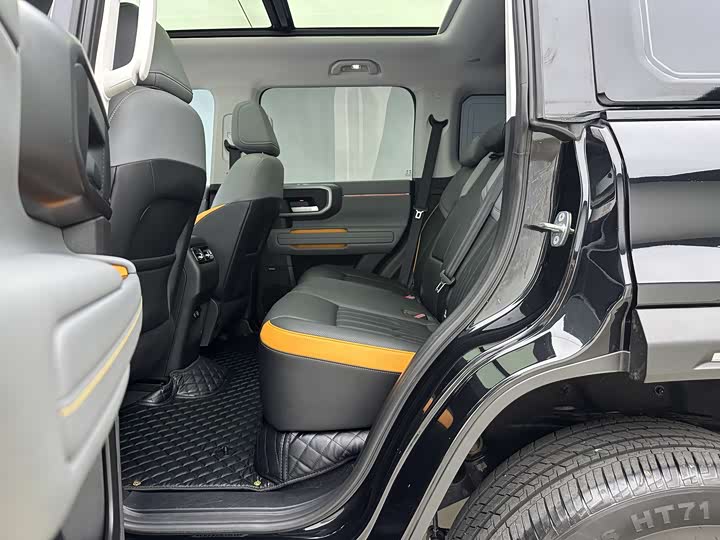 BAIC Beijing BJ40 2024 2024款 2.0T 全新城市猎人版 至尊型