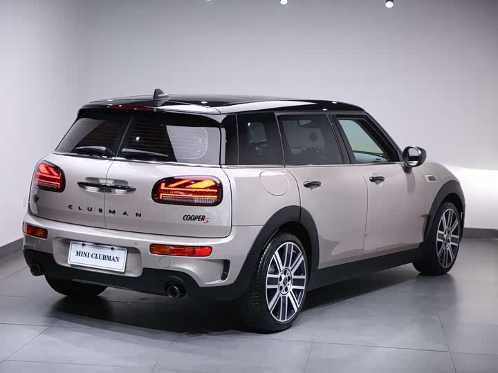 Mini Clubman 2023 2023款 2.0T COOPER S 鉴赏家