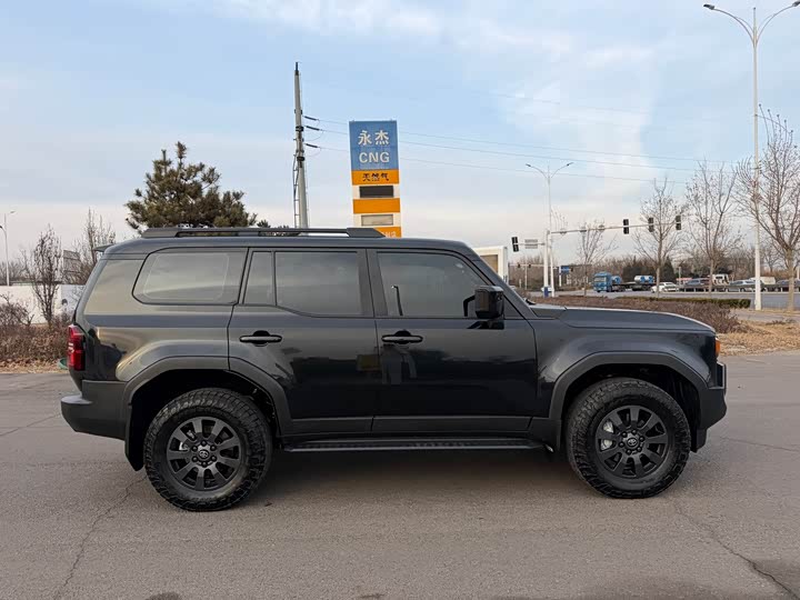 Toyota Prado 2024 2024款 2.4T 悍野WX版 6座